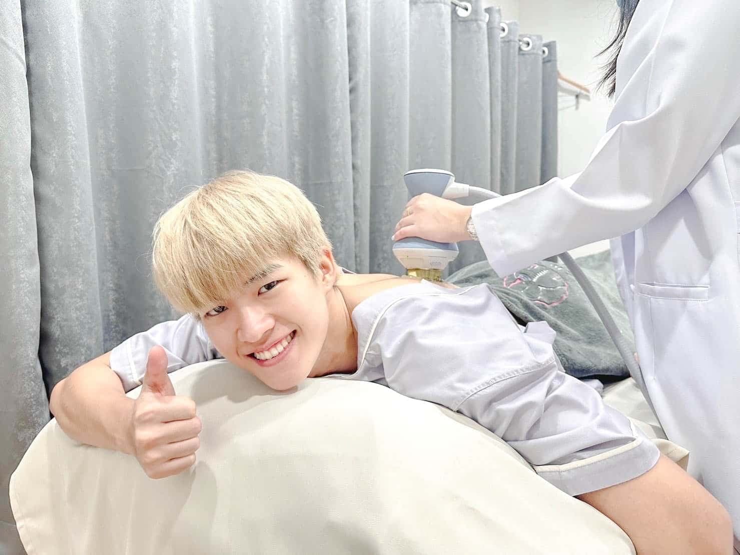 ดูแลโดยนักกายภาพบำบัดที่มีใบประกอบวิชาชีพ